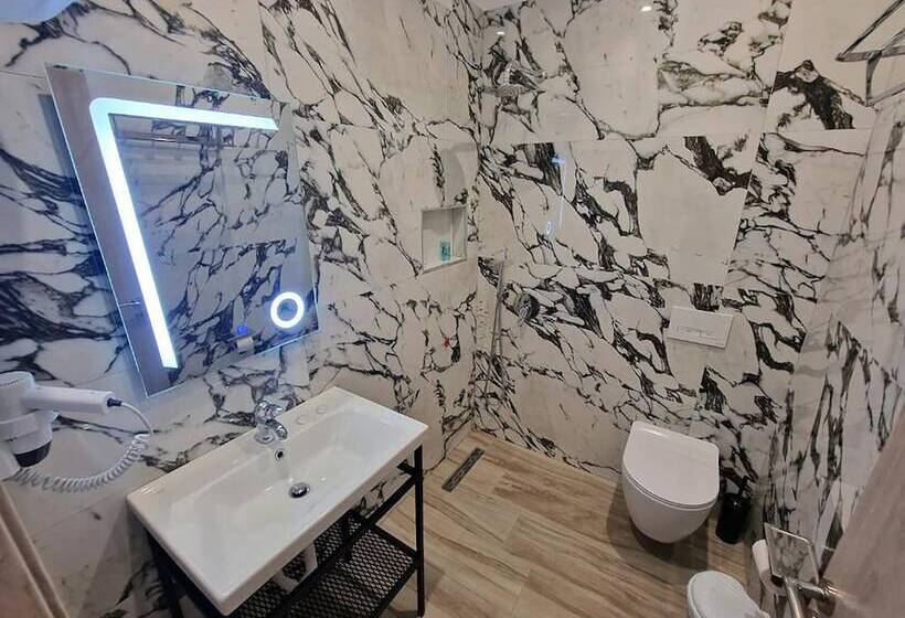 ホテル Joanna Suites