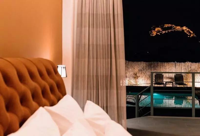 هتل Palacio Del Sol Luxury Apartments