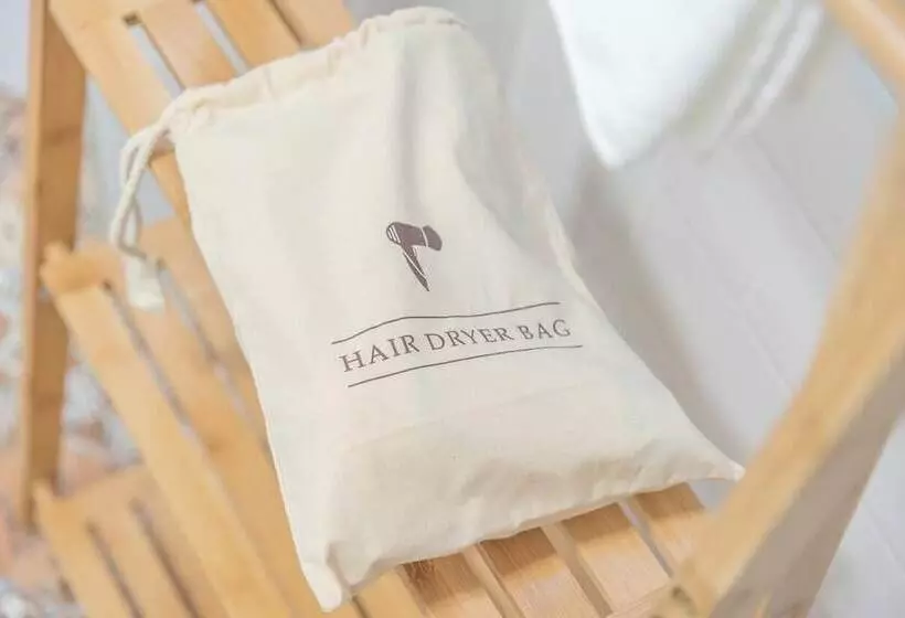 هتل Prim's Cottage