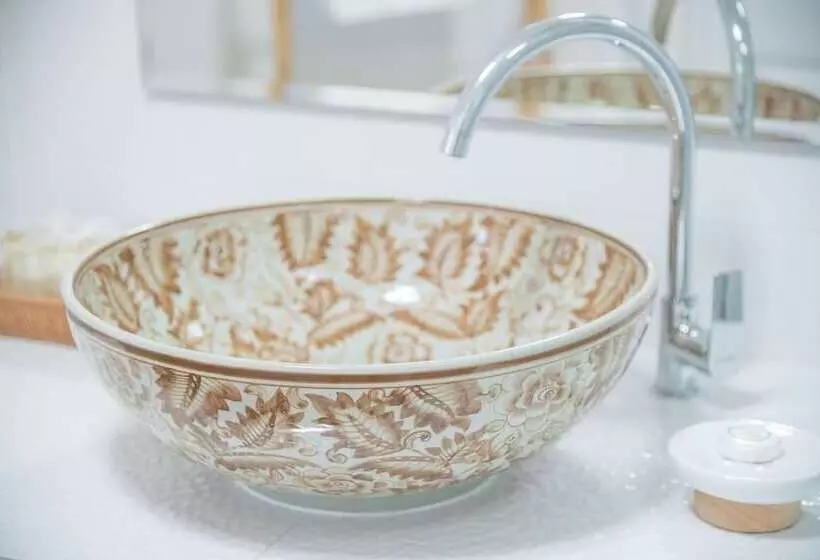 هتل Prim's Cottage