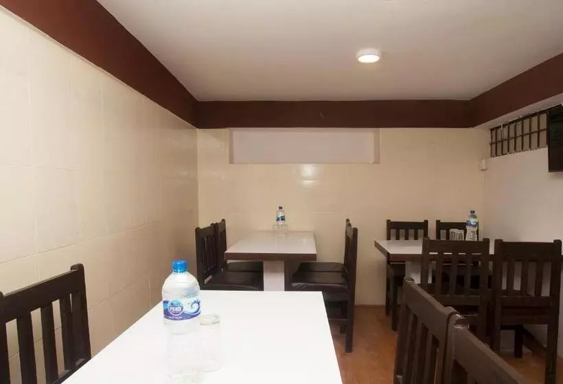 هتل R Valley View And Family Restaurant Pvt Ltd