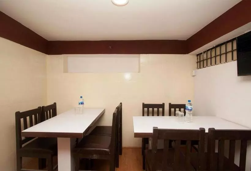 هتل R Valley View And Family Restaurant Pvt Ltd