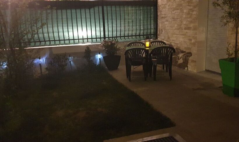 هتل Suite Jacuzzi