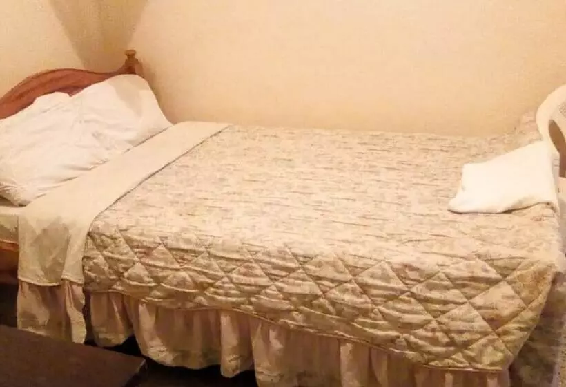 هتل Haqy Guest House