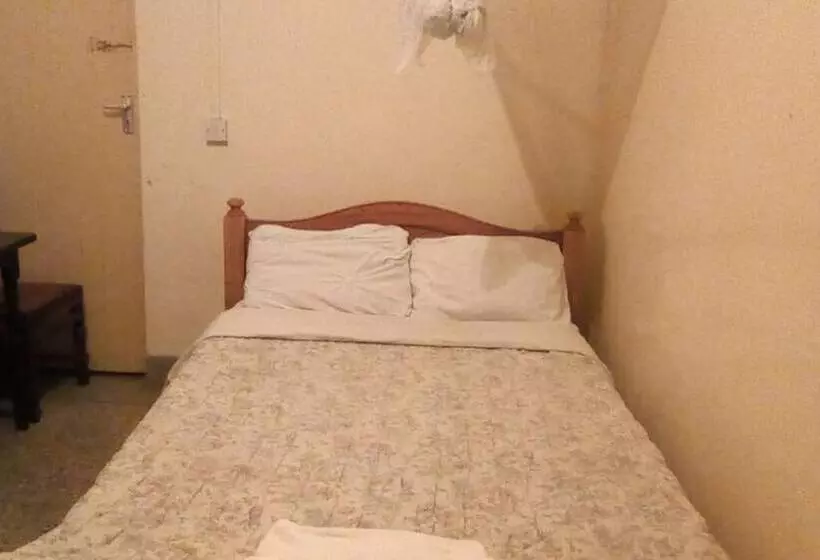 هتل Haqy Guest House