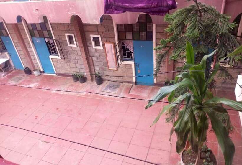 فندق Tarino Bar And Lodging