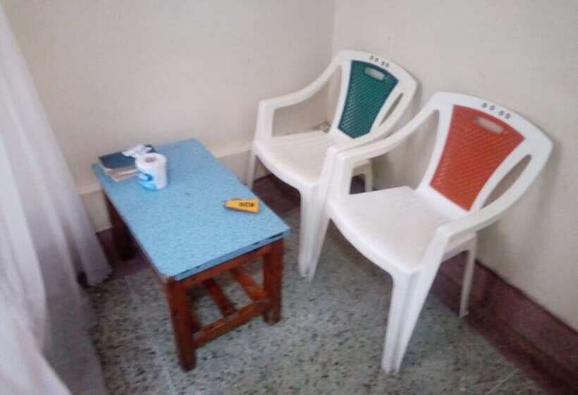 فندق Tarino Bar And Lodging