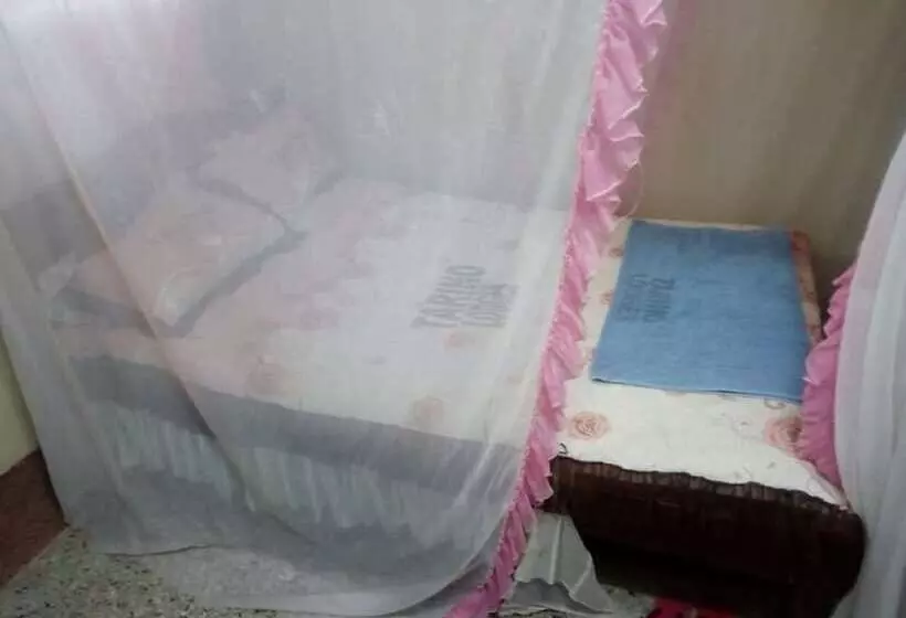 هتل Tarino Bar And Lodging