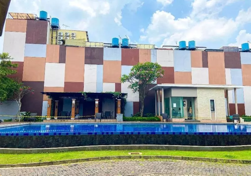 Hotelli Aloha Guest House   1 Male Only