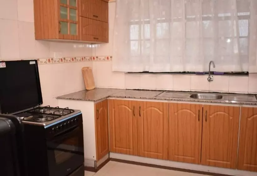 هتل Ishi Apartment