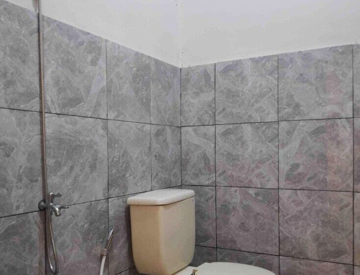 호텔 Oyo 90547 Pondok Saren Anyar