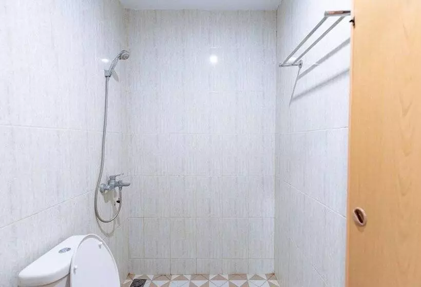 Hotelli Reddoorz @ Medan Johor 2