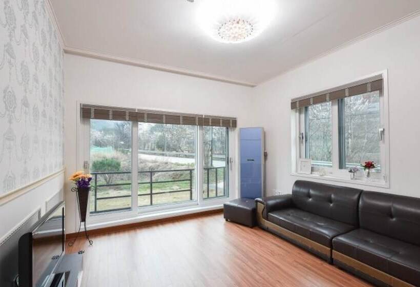 Hotel Yangpyeong Dodam House Pension
