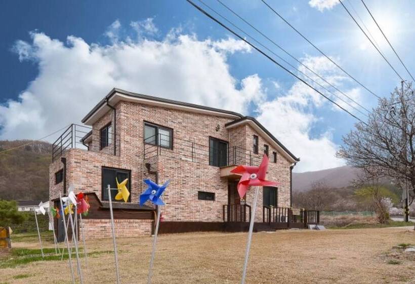 Hotel Yangpyeong Dodam House Pension