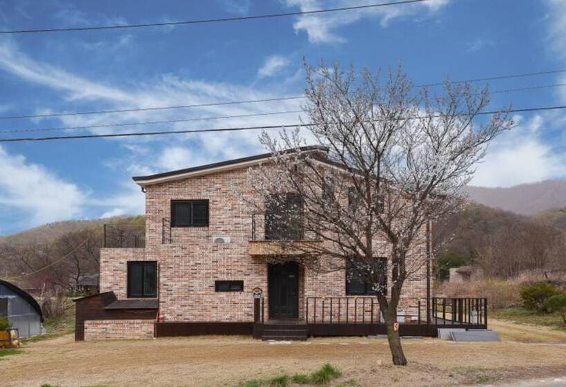 Hotel Yangpyeong Dodam House Pension