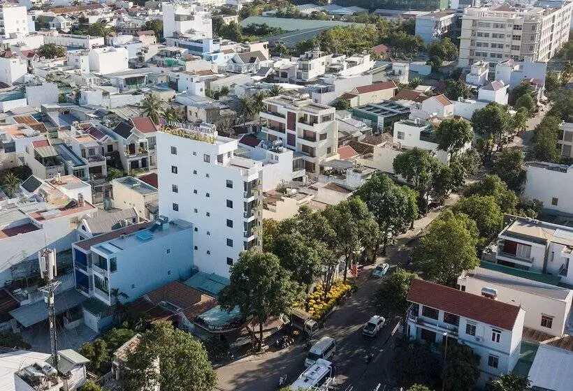 Hoàn Châu Luxury Hotel & Apartment