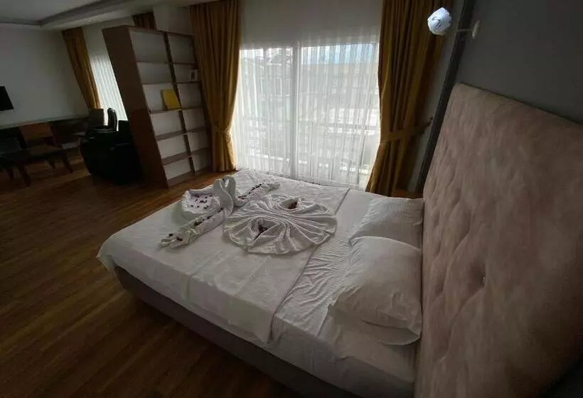 Askar Port Otel