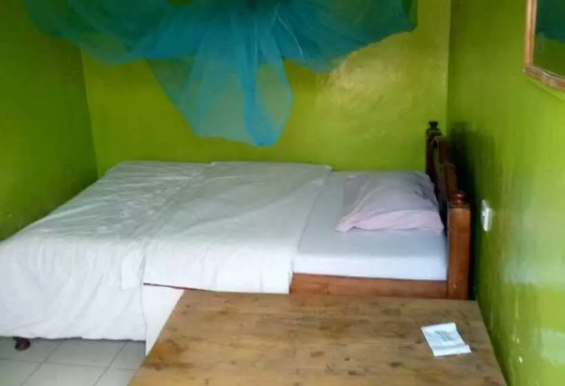 هتل Estla Lodge
