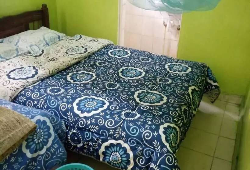 هتل Estla Lodge