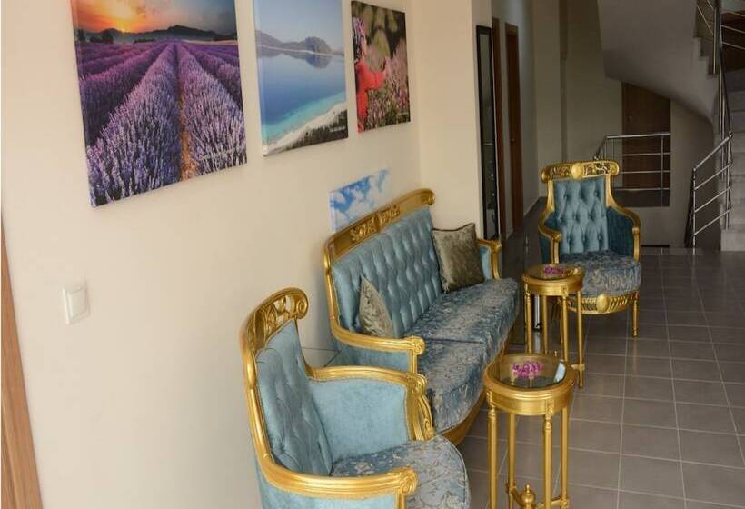 فندق Lavanta Villa