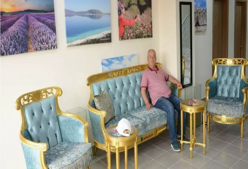 Hotelli Lavanta Villa