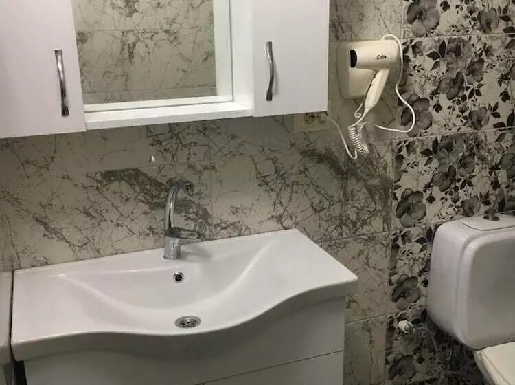 هتل Guest House Lazuri