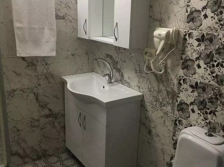 هتل Guest House Lazuri