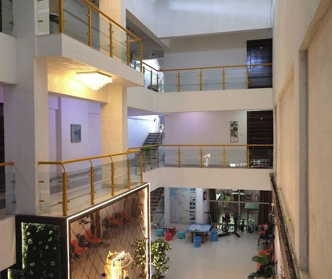 Hotel Nilaya Nest Away