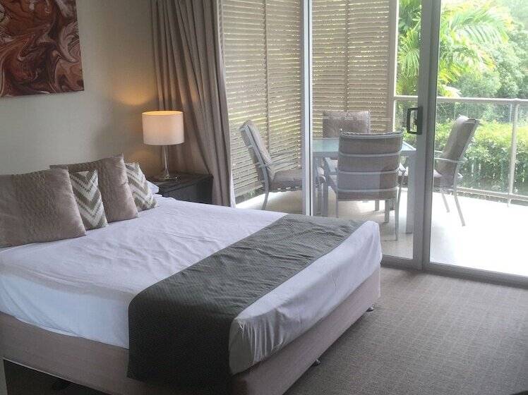 Airlie Central Apartments