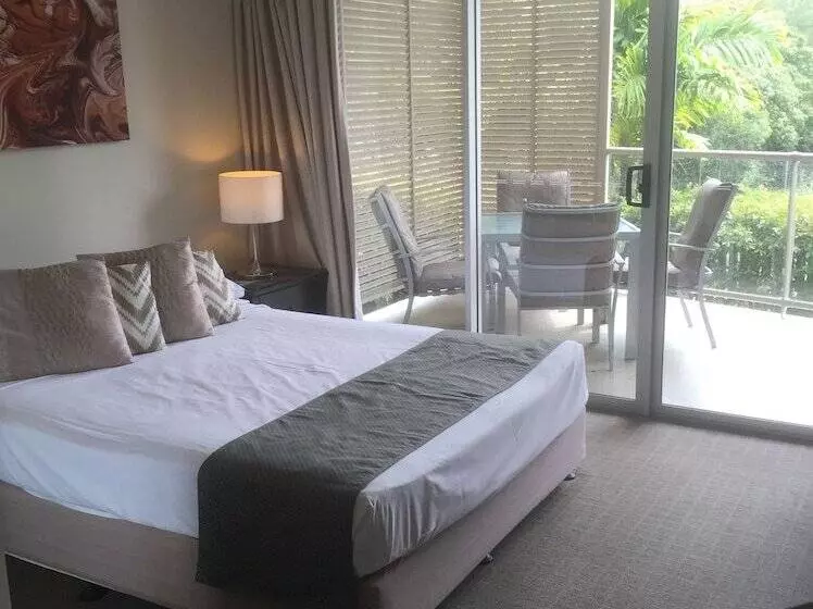 Airlie Central Apartments