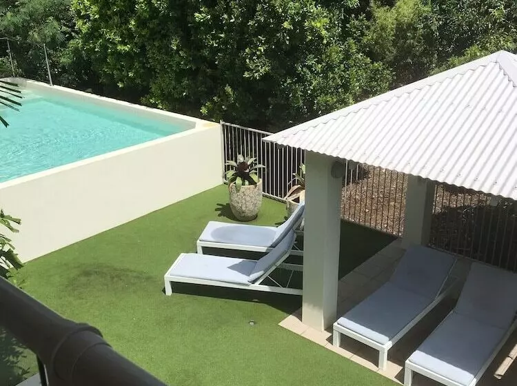 Airlie Central Apartments