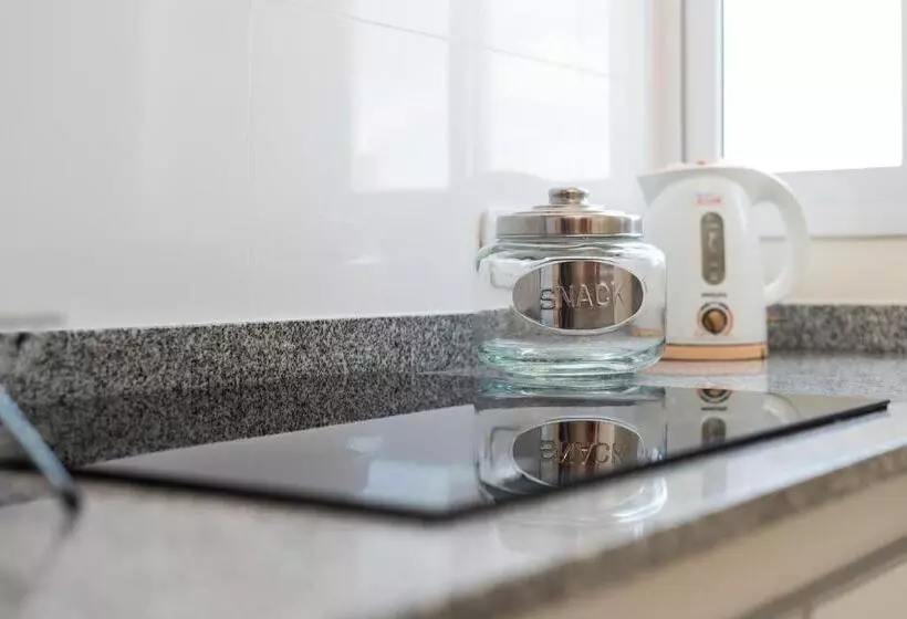 Apart Hotel Independencia   Luz Y Fuerza Patagonia