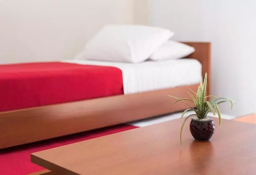 Apart Hotel Independencia   Luz Y Fuerza Patagonia