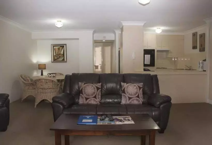 Bayview Bay Apartments & Marina