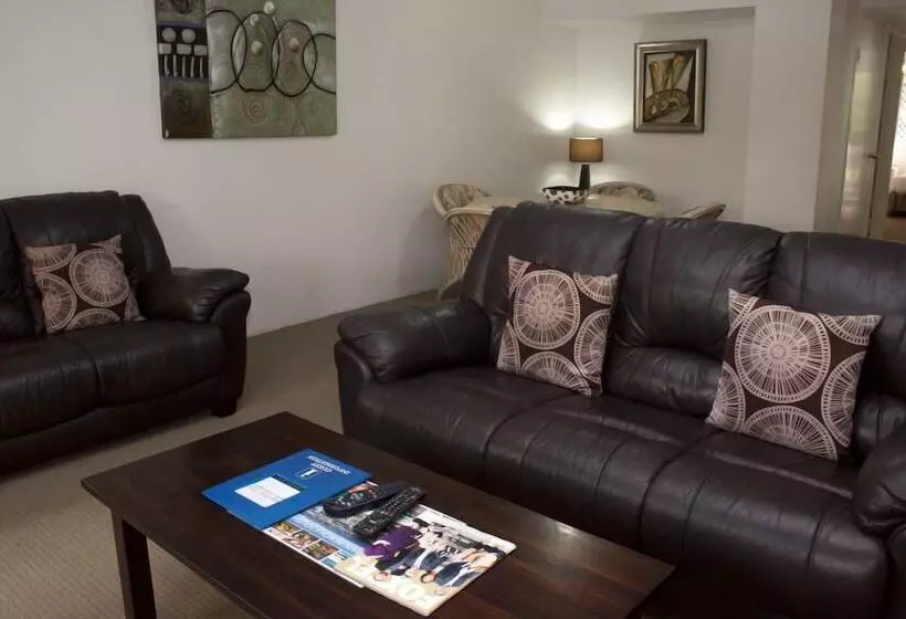 Bayview Bay Apartments & Marina