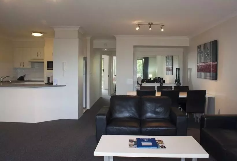 Bayview Bay Apartments & Marina