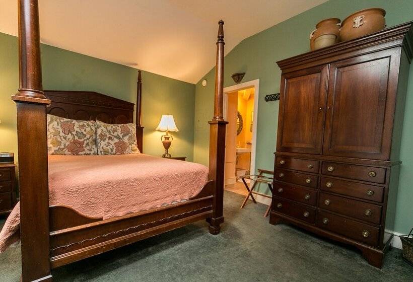 مبيت وإفطار Hidden Garden Cottages & Suites