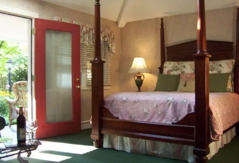 민박 Hidden Garden Cottages & Suites