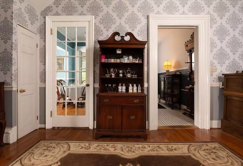 住宿加早餐  Rosemont Inn