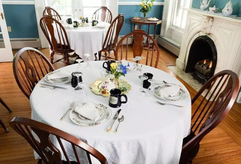 住宿加早餐  Rosemont Inn