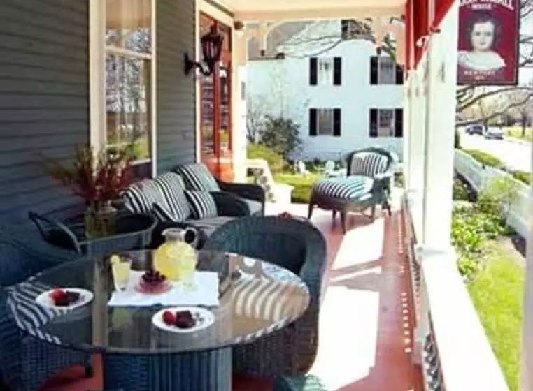 민박 Sarah Kendall House