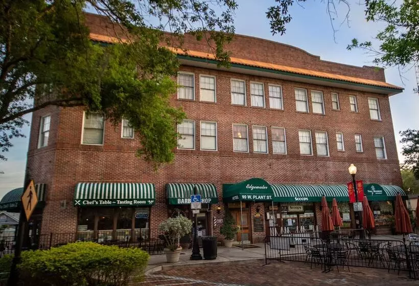 Bed and Breakfast Edgewater