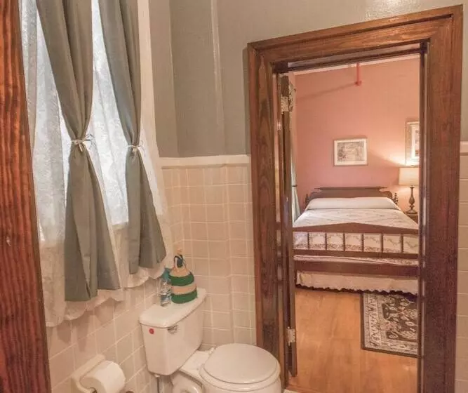 Bed and Breakfast Edgewater