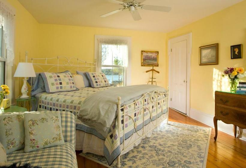 Aamiaismajoitus (B&B) The Harbour Cottage Inn