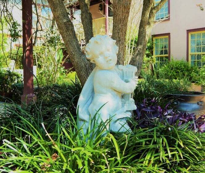 Casa De Solana Bed And Breakfast