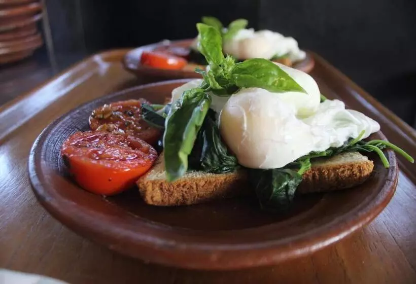 Echoland Boutique Bed And Breakfast