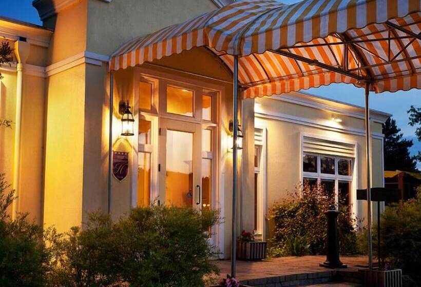 فندق Auberge West Brome