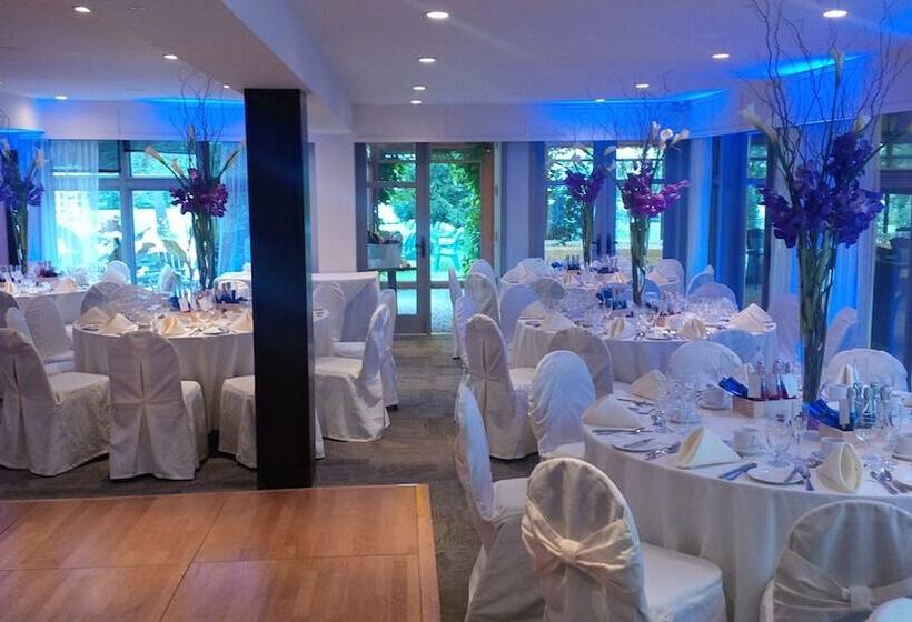 فندق Auberge West Brome