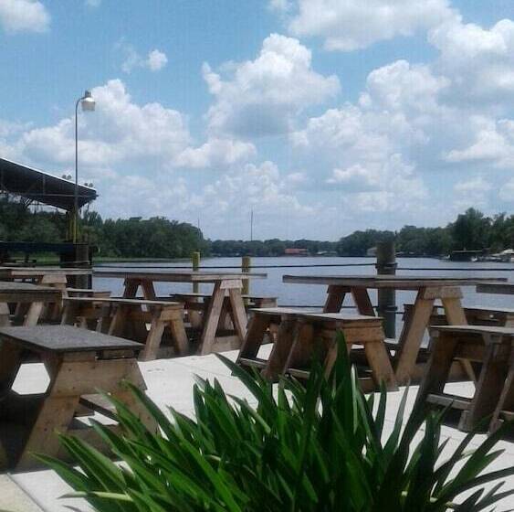 호텔 Big River Marina & Lodge