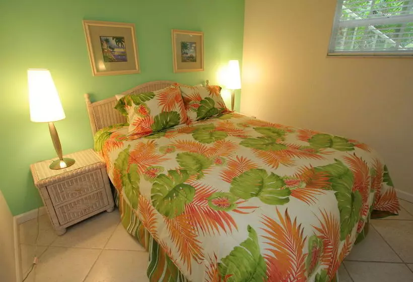 Отель Cabana Beach Club By Rva